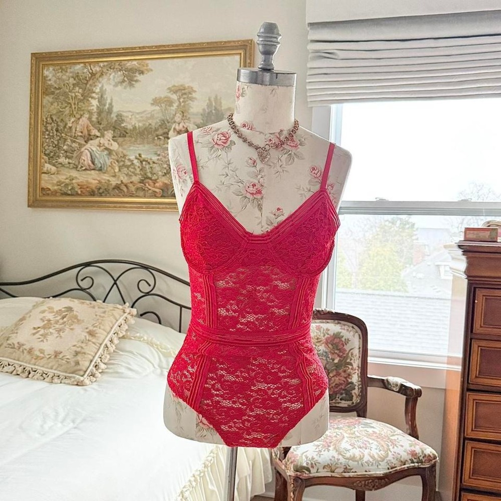 lulus red lace‎ teddy size small